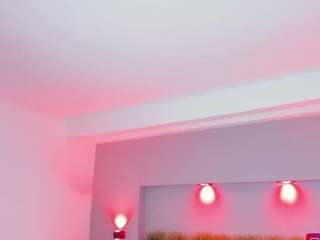 helenaroos's CamSoda show and profile