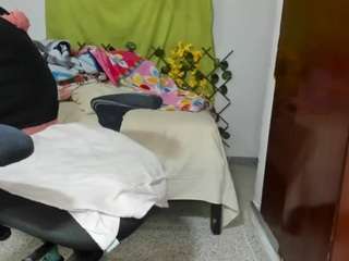 janellemetz webcam