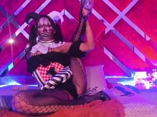 scarletthot5