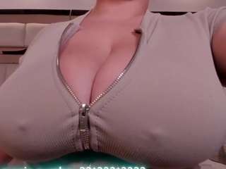 anyi-sweet-tits webcam