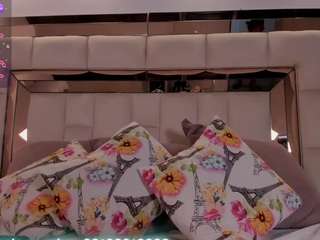 anyi-sweet-tits Live Webcam on CamSoda