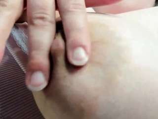 Ruth live cam preview