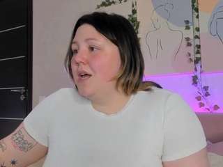 Ruth live cam preview