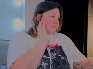 Ruth live cam preview