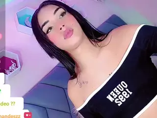 Sofi-hdz's Live Sex Cam Show