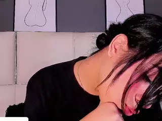 Sofi-hdz's Live Sex Cam Show