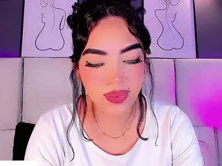 Sofi-hdz's Live Sex Cam Show