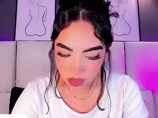 Sofi-hdz's Live Sex Cam Show