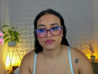 zoe-danae's Live Sex Cam Show