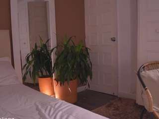 Live webcam model carolart on Soda Cams