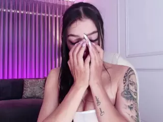 Nohemi's Live Sex Cam Show