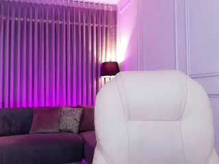 Nohemi's Live Sex Cam Show