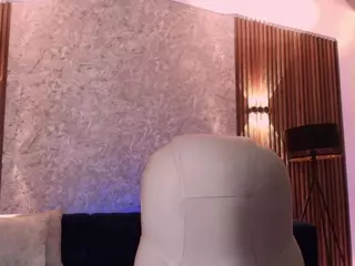Nohemi's Live Sex Cam Show