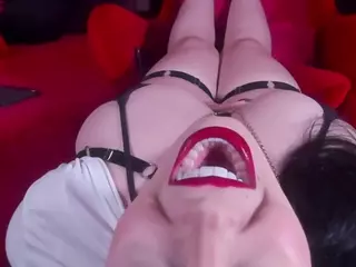 gabrielaaroms's Live Sex Cam Show