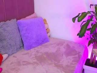 miahjoness1 Live Webcam on CamSoda