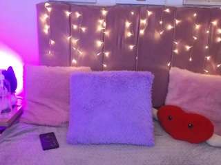 miahjoness1 Live Webcam on CamSoda