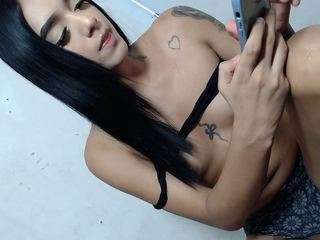 danielaxxx1 Live Webcam on CamSoda