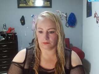 emperatrizmessy from CamSoda