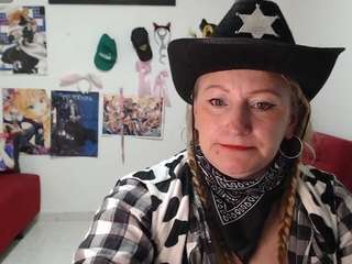 emperatrizmessy Live Webcam on CamSoda