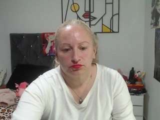 emperatrizmessy live webcam show