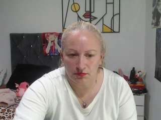 emperatrizmessy live webcam show