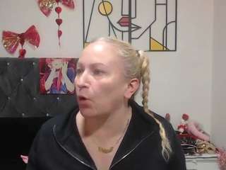 emperatrizmessy live cam preview