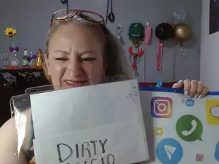 emperatrizmessy's Live Sex Cam Show