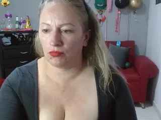 emperatrizmessy's Live Sex Cam Show