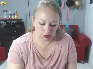 emperatrizmessy's Live Sex Cam Show