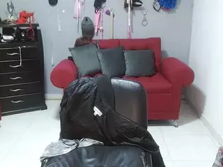 emperatrizmessy's Live Sex Cam Show