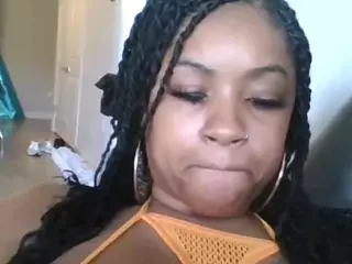 HoneyLove92's Live Sex Cam Show