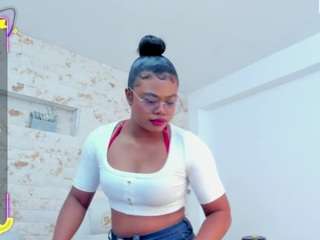 julianna-smith Live Webcam on CamSoda