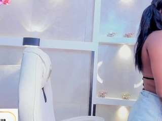 le modèle julianna-smith est en webcam porno dans un show sur le site camsoda, il possède les tags suivants: ahegao,lingerie,young-adult,wet,toys,teen 18,tease,strip,spank,small-ass,pussy,no smoking,no drinking,lush,amateur,lovense,fingers,black-hair,ass,ass-clapping