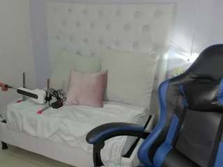 kitty-kayo's live room