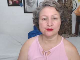 ladyqueenn520 webcam