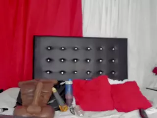 Leonora's Live Sex Cam Show