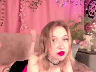 LinaKit's Live Sex Cam Show