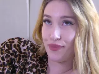 Serena's Live Sex Cam Show