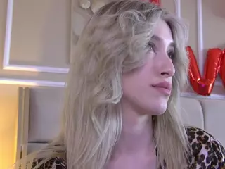 Serena's Live Sex Cam Show