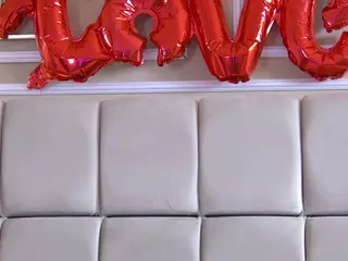 Serena's Live Sex Cam Show