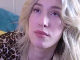 Serena's Live Sex Cam Show