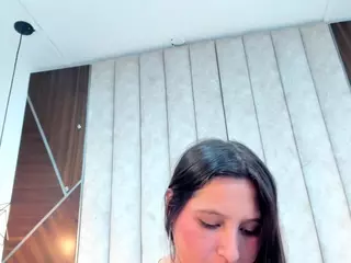 VALENTIINN's Live Sex Cam Show