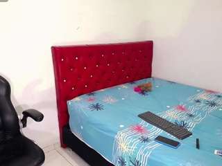 xiimena-joness Live Webcam on CamSoda