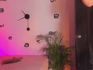 xiimena-joness Live Webcam on CamSoda