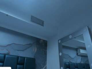 anthoneladuque Live Webcam on CamSoda
