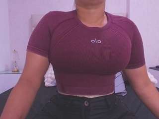 carolina-foxx's CamSoda show and profile