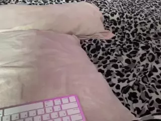 Daisy Love's Live Sex Cam Show