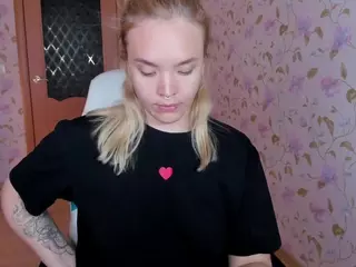 Evelina-Darliing's Live Sex Cam Show
