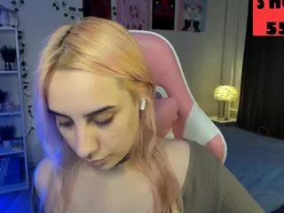 MoranaKit's Live Sex Cam Show