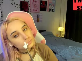 MoranaKit's Live Sex Cam Show